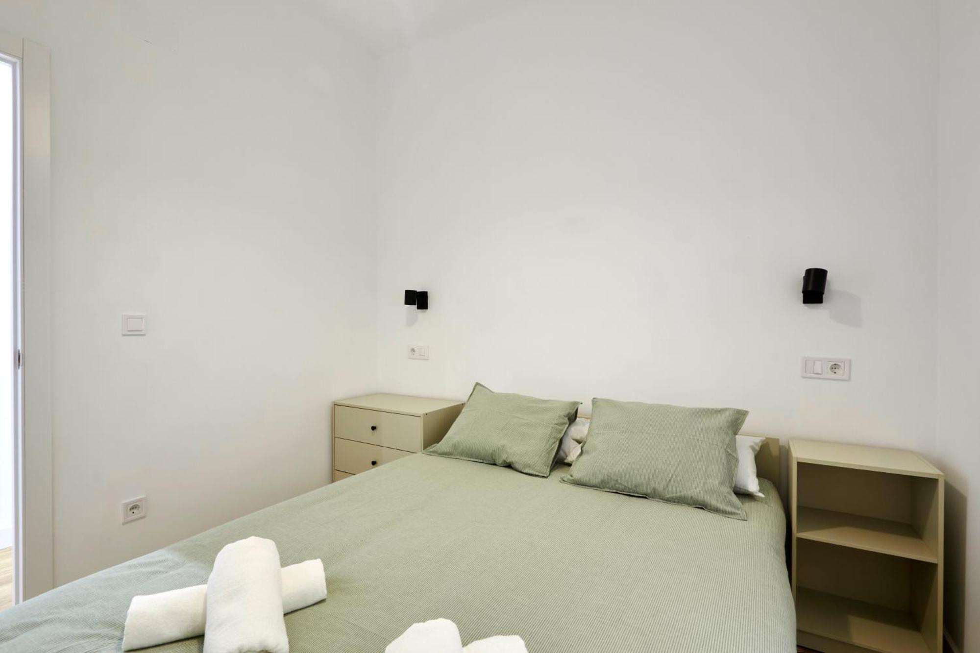 Comfortable Apartment Next To Apolo Theater Barselona Dış mekan fotoğraf