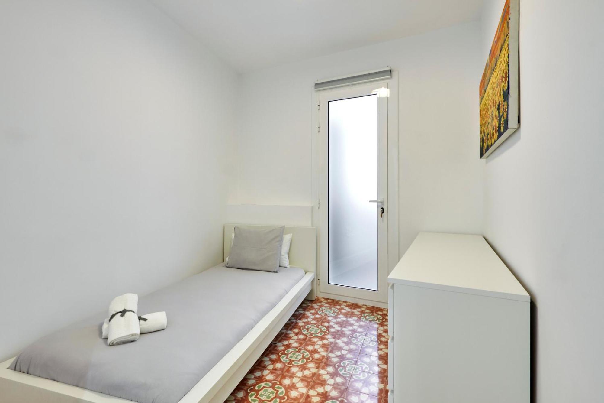 Comfortable Apartment Next To Apolo Theater Barselona Dış mekan fotoğraf